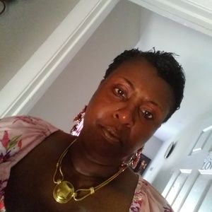 Meet your Posher, Sheri